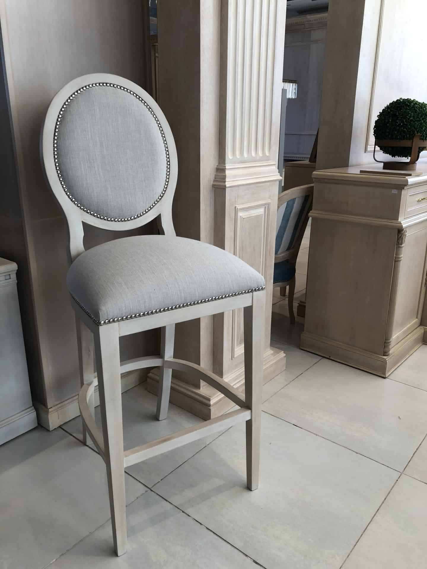 Taburete en exhibición