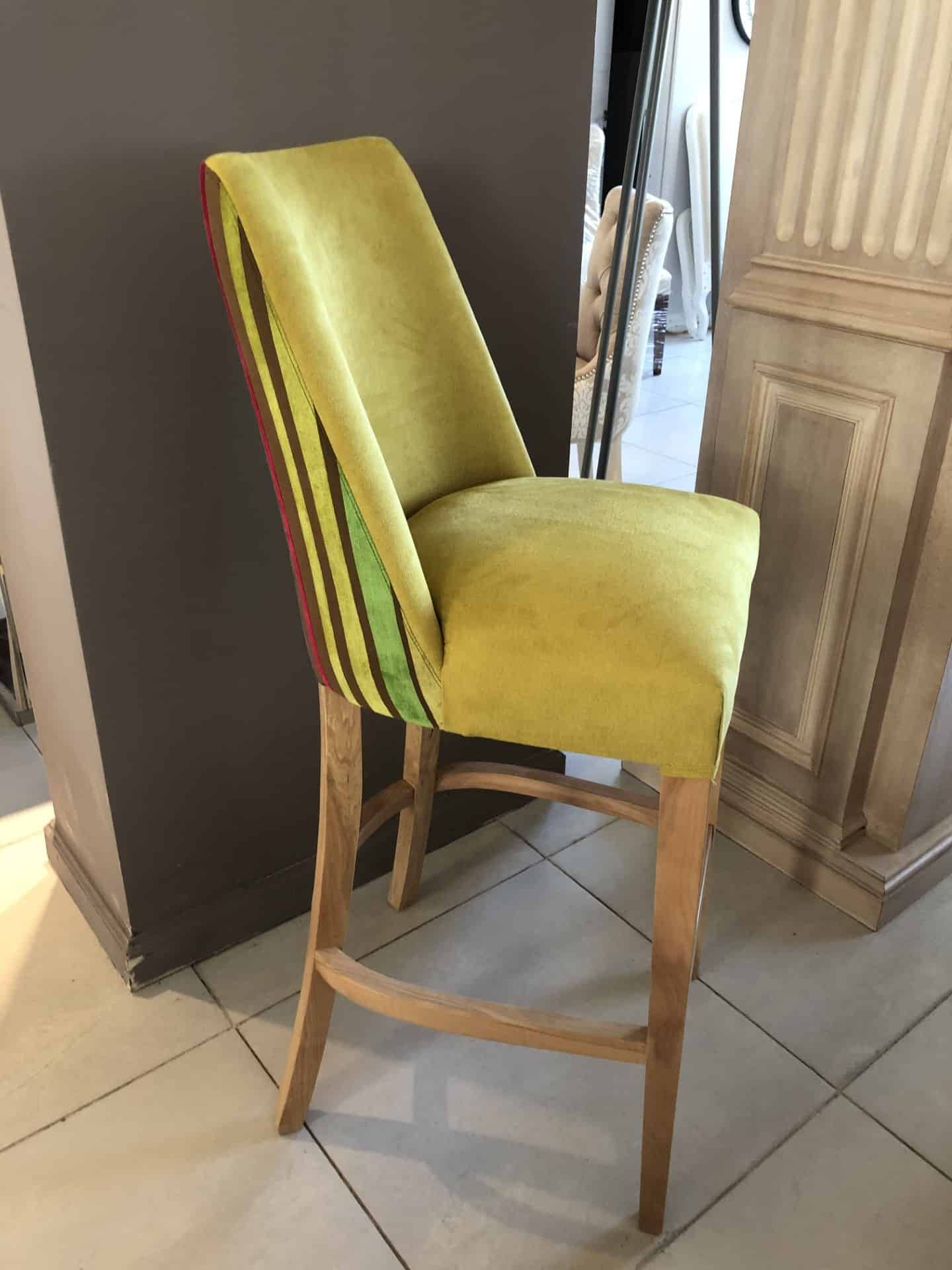 Taburete en exhibición