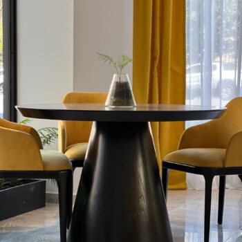 Mesa Maya (laqueado negro)